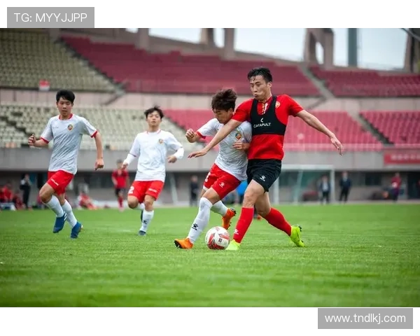 湖南湘涛足球崛起之路:从低谷到巅峰的奋斗与突破 湖南湘涛足球崛起之路:从低谷到巅峰的奋斗与突破