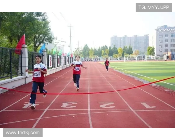 凝聚青春力量以体育精神点燃全民健康与奋斗激情 凝聚青春力量以体育精神点燃全民健康与奋斗激情