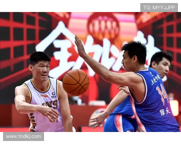 浙江广厦迎强敌巅峰对决鏖战四节展现团队韧性与篮球激情 浙江广厦迎强敌巅峰对决鏖战四节展现团队韧性与篮球激情