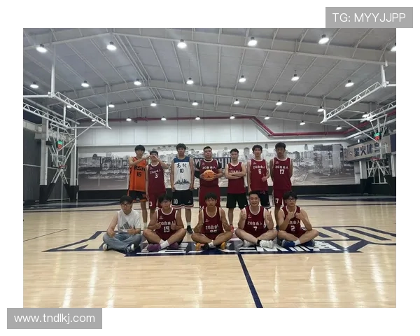 南京篮球队实力强劲荣登全国第六名引发热议