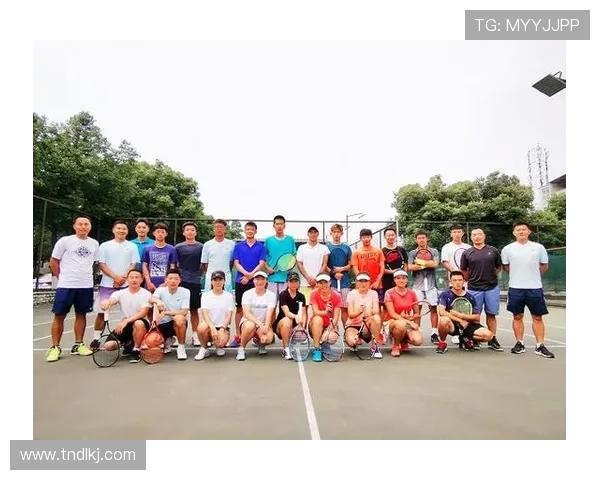 深圳网球队与上海网球队赛后复盘团队协作的精彩瞬间与经验分享 深圳网球队与上海网球队赛后复盘团队协作的精彩瞬间与经验分享