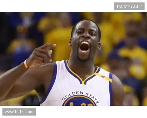 小乔丹与追梦格林的对决谁能赢得篮球场上的荣耀与尊重